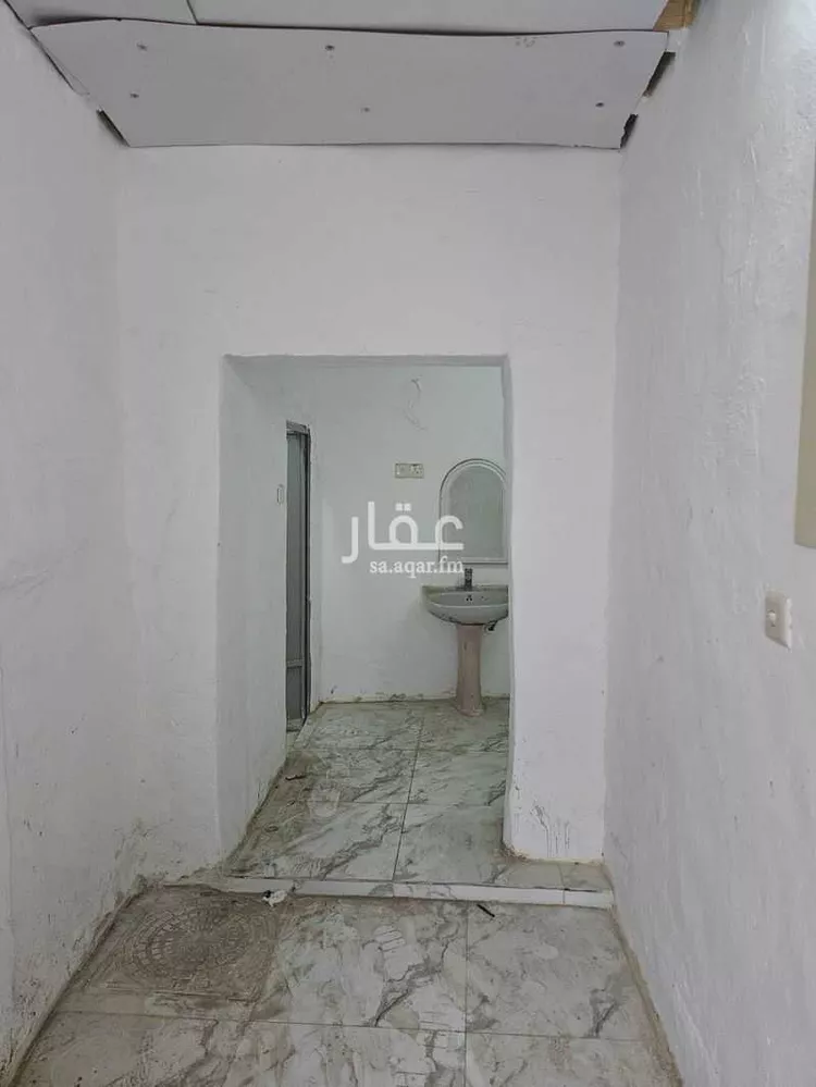عمارة للبيع في شارع فهد العقيلي, حي العود, مدينة الرياض, منطقة الرياض صورة 3