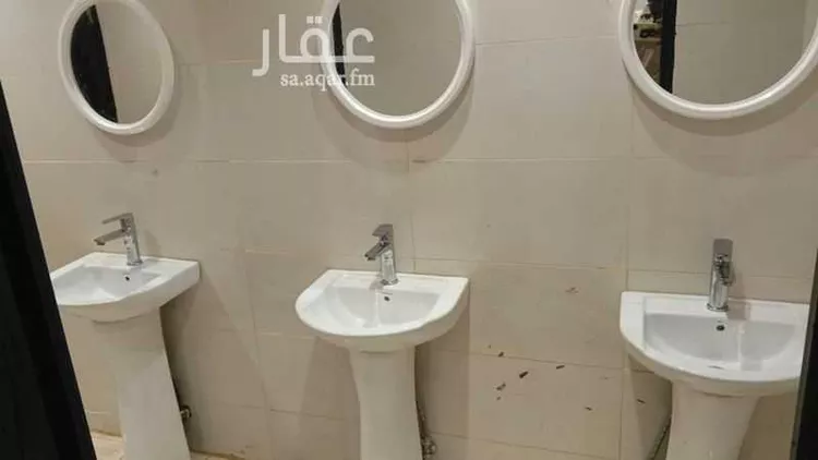 دور للبيع في شارع عبدالرحمن بن عدي, حي الفيصلية, مدينة الرياض, منطقة الرياض صورة 4