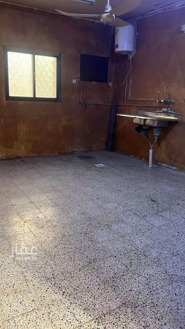 فيلا للبيع في شارع محضة, حي بدر, مدينة الرياض, منطقة الرياض صورة 5