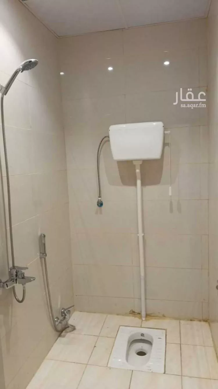 دور للبيع في شارع عبدالرحمن بن عدي, حي الفيصلية, مدينة الرياض, منطقة الرياض صورة 2