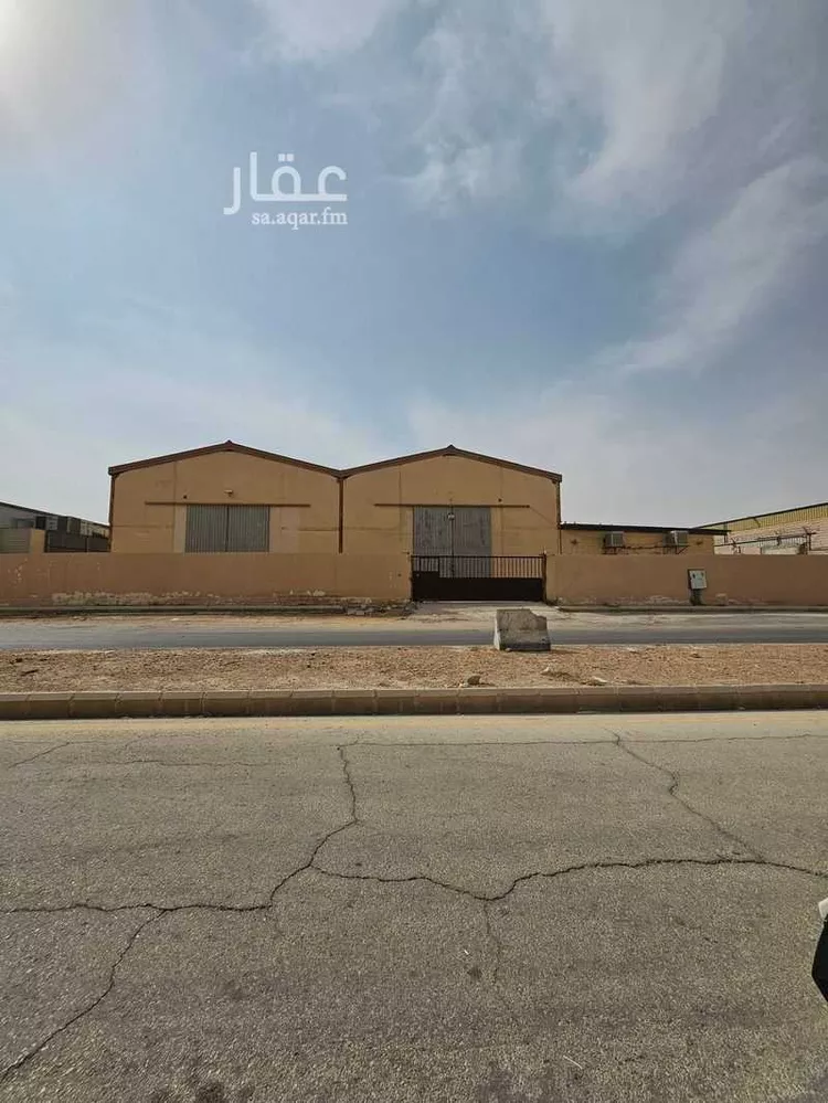 مستودع للإيجار في شارع منجد, حي السلي, مدينة الرياض, منطقة الرياض