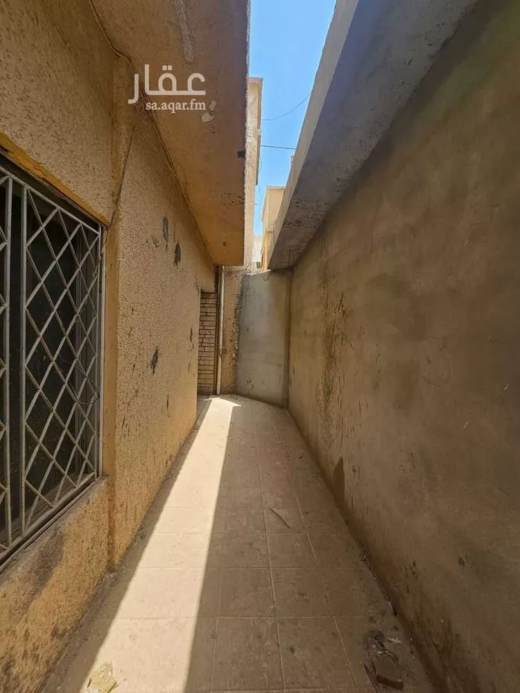 فيلا للبيع في شارع شداد الفهري, حي الملز, مدينة الرياض, منطقة الرياض صورة 2