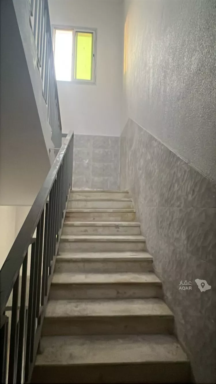 Building for Sale in Riyadh Thalim صورة 3