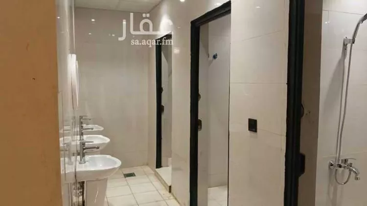 دور للبيع في شارع عبدالرحمن بن عدي, حي الفيصلية, مدينة الرياض, منطقة الرياض صورة 5