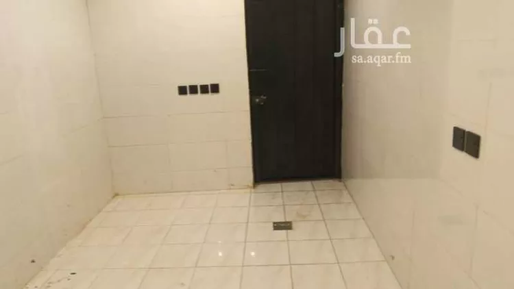 دور للبيع في شارع عبدالرحمن بن عدي, حي الفيصلية, مدينة الرياض, منطقة الرياض صورة 5
