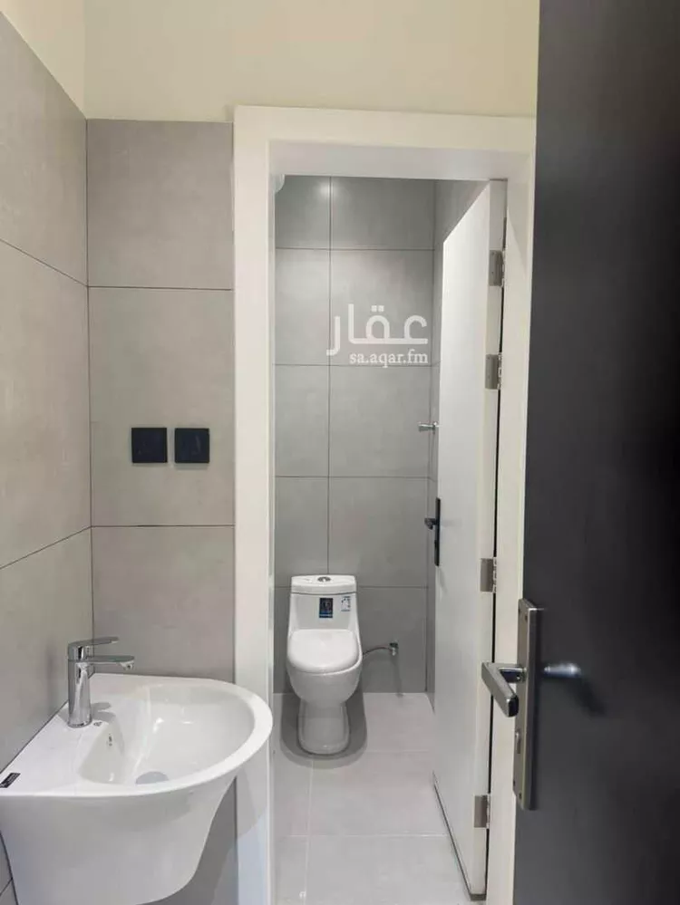 عمارة للبيع في شارع ابن عاصم, حي أم سليم, مدينة الرياض, منطقة الرياض صورة 3