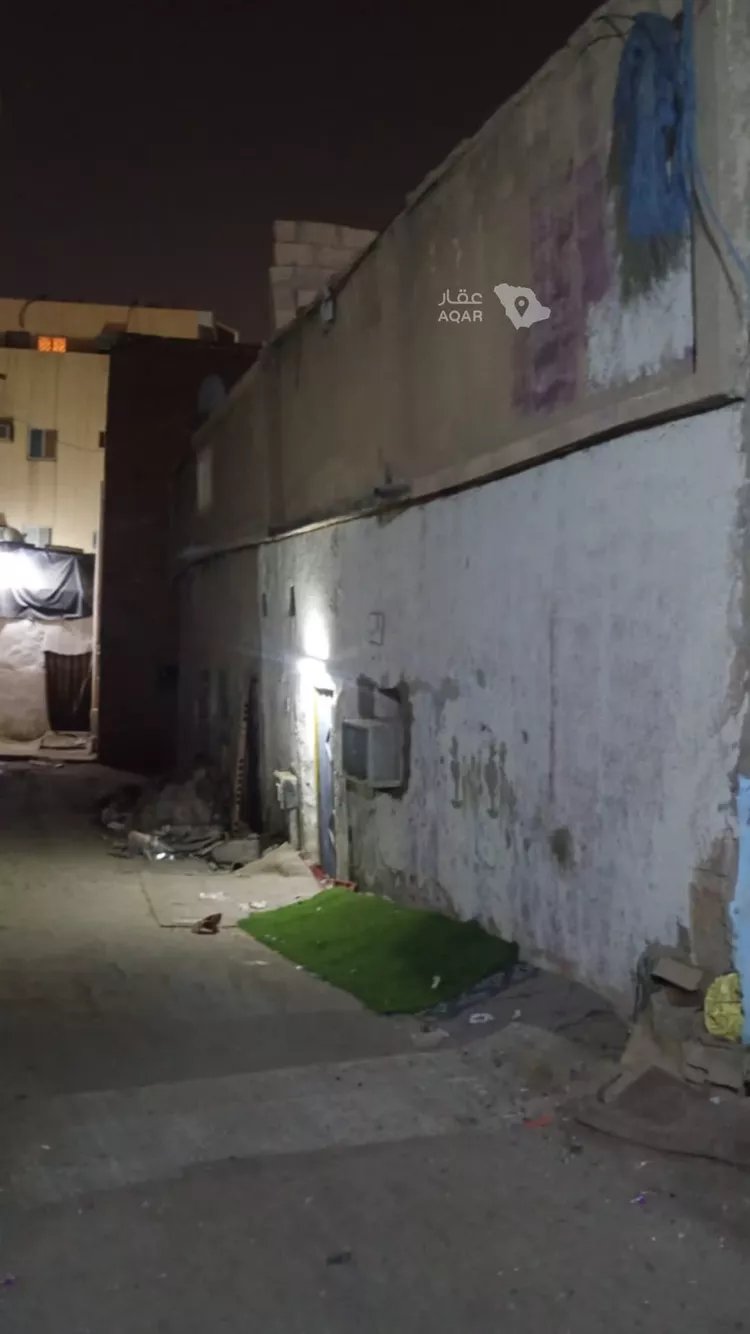 أرض للبيع في شارع الدويلاء, حي الصالحية, مدينة الرياض, منطقة الرياض 8