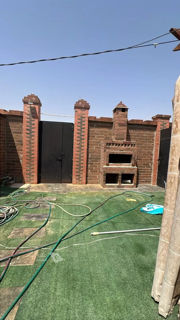 Rest House for Sale in Riyadh Al Mahdiyah 24