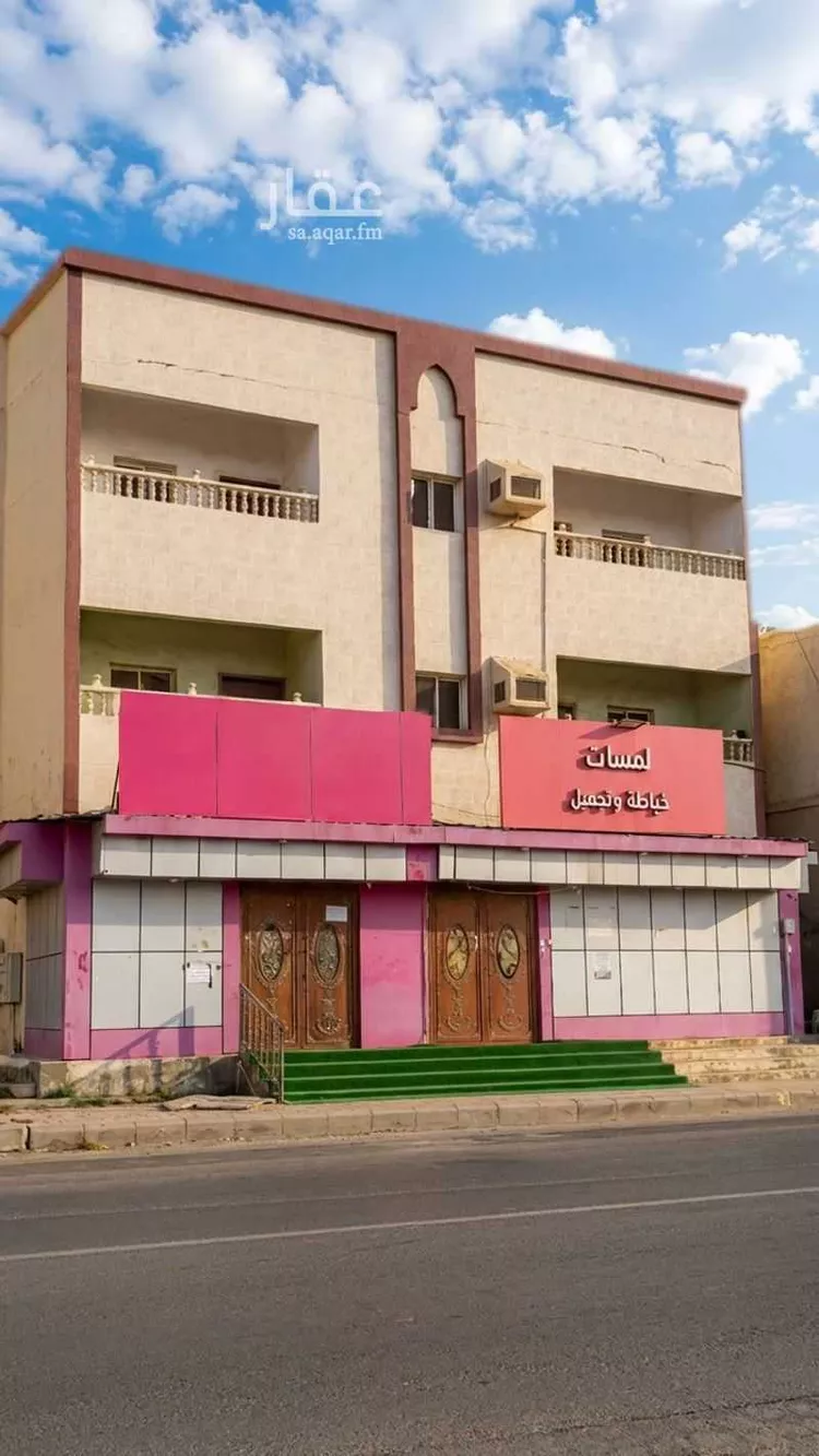 عمارة للبيع في شارع الحارث بن قموم البهزي, حي الشرقية, مدينة القنفذة, منطقة مكة المكرمة
