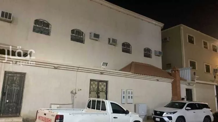 فيلا للبيع في شارع النسار, حي ظهرة لبن, مدينة الرياض, منطقة الرياض 1 صورة