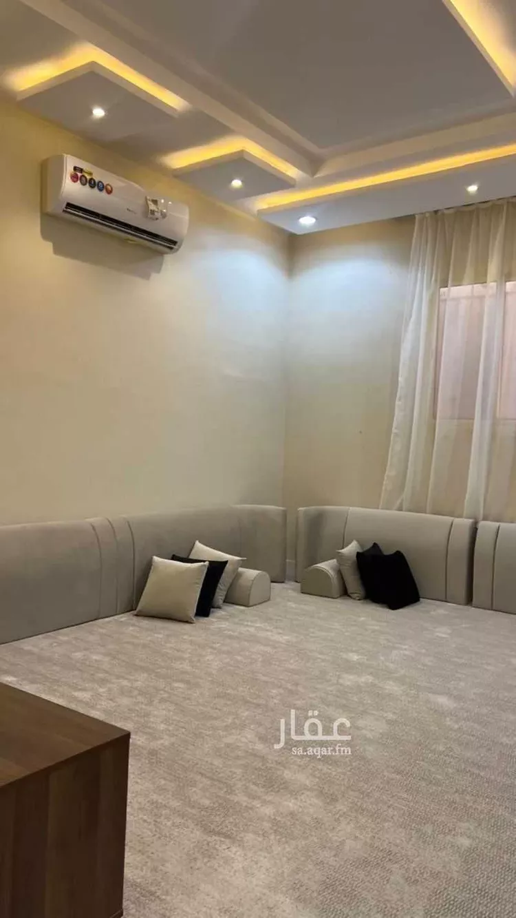 فيلا للبيع في شارع رقم 297, حي ظهرة لبن, مدينة الرياض, منطقة الرياض 8