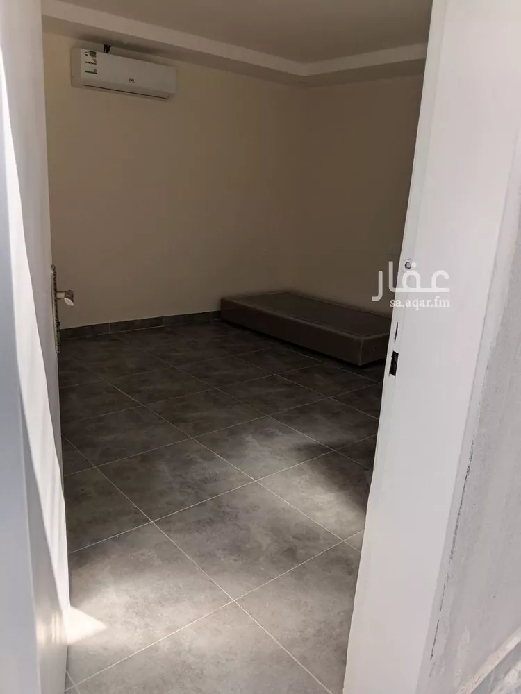مجمع للإيجار في شارع الثمامه, حي الرمال, مدينة الرياض, منطقة الرياض صورة 3