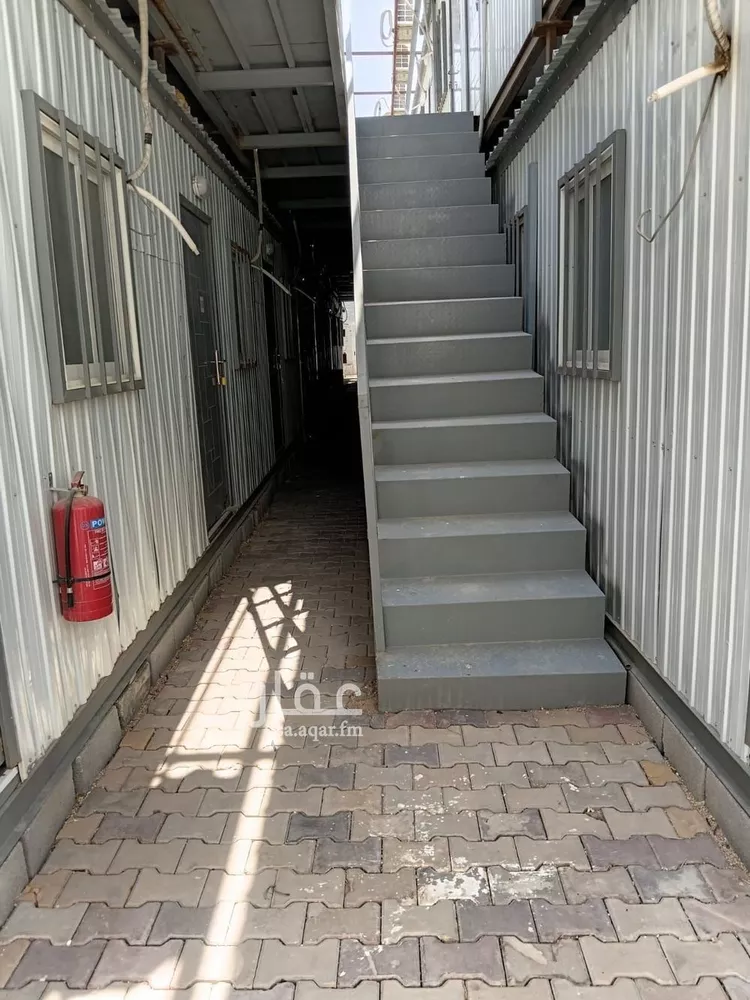 Complex for rent in Riyadh Ar Rimal 9