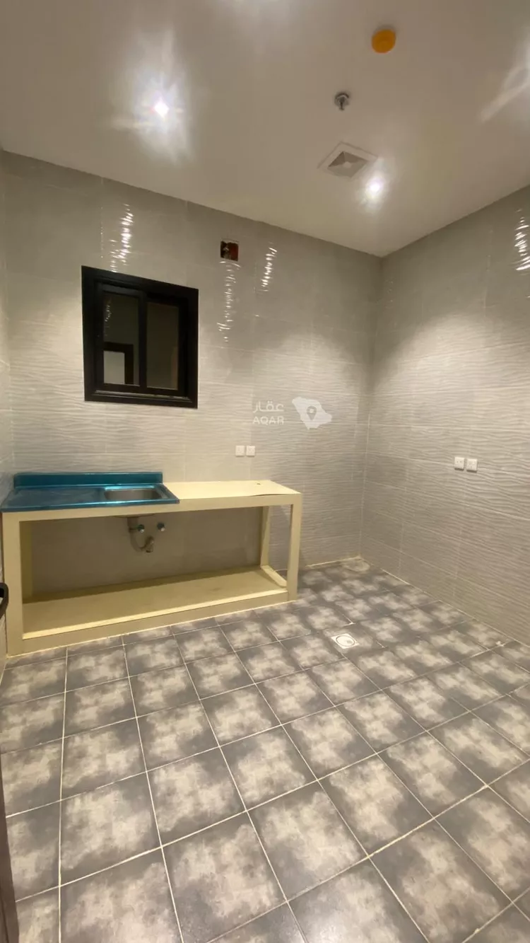 عمارة للإيجار في شارع يحيى القرشي, حي البيان, مدينة الرياض, منطقة الرياض 1 صورة