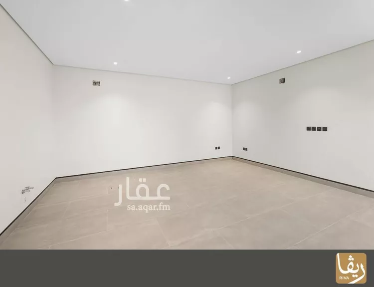 فيلا للبيع في شارع الدغيبيه, حي العارض, مدينة الرياض, منطقة الرياض صورة 3