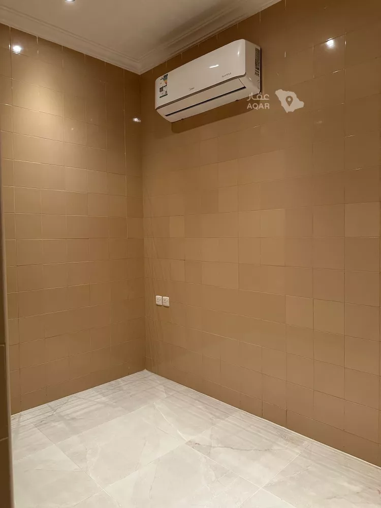 Floor for Rent in Riyadh King Abdullah 22
