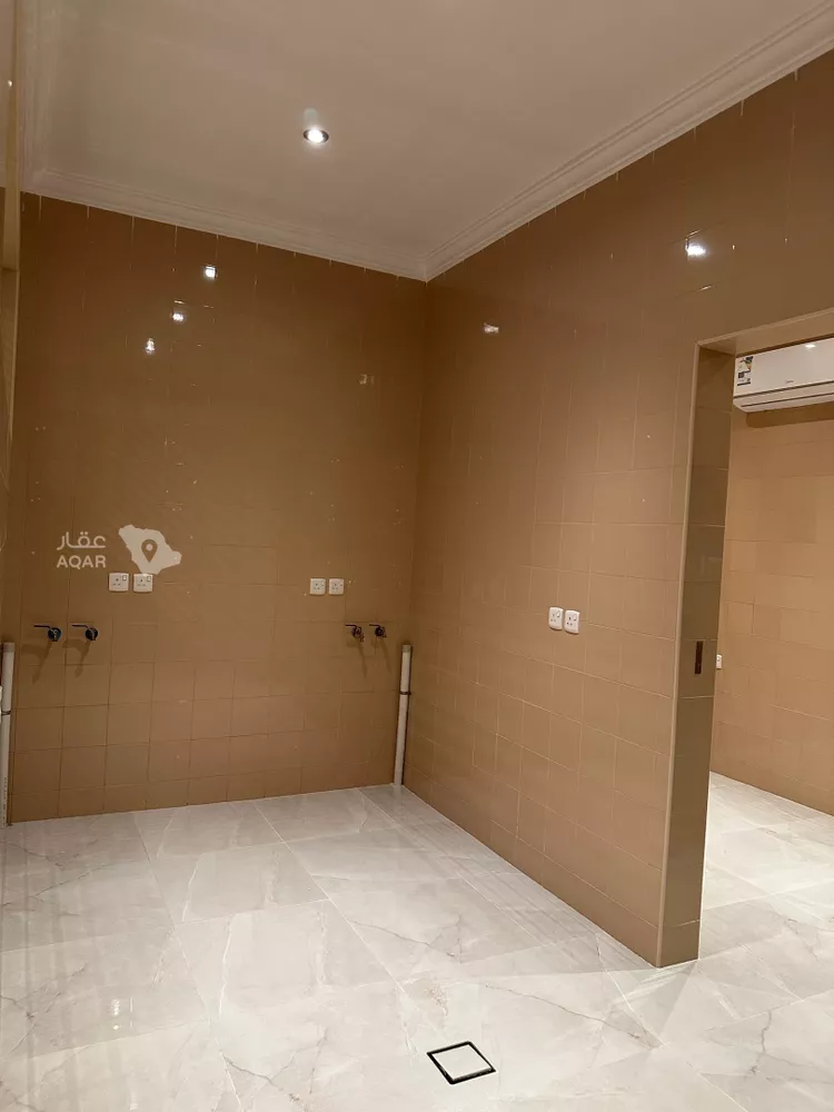 Floor for Rent in Riyadh King Abdullah 24