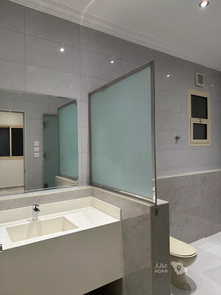 Floor for Rent in Riyadh King Abdullah 20