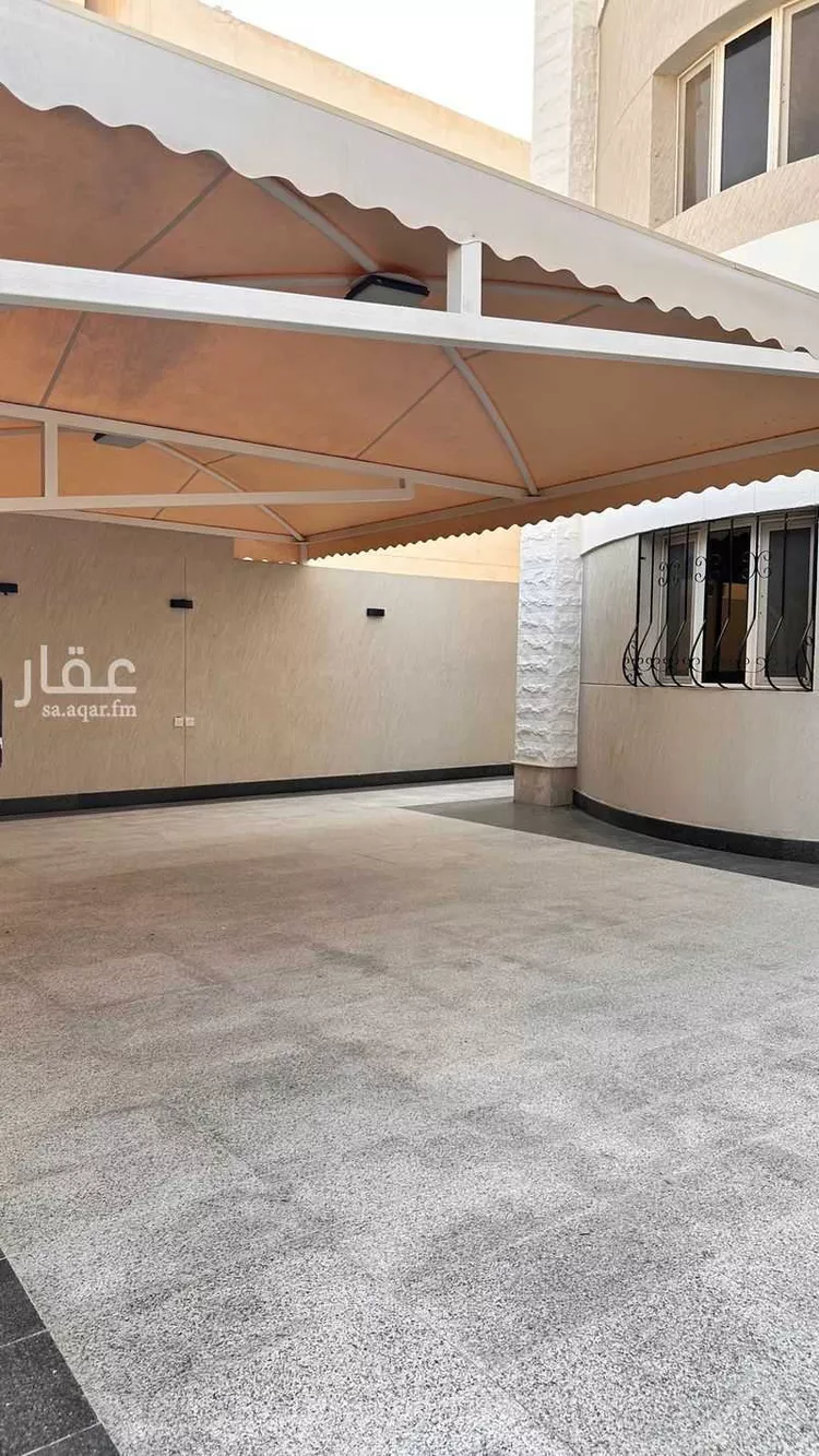 فيلا للإيجار في شارع الياقوت, حي الملك عبدالله, مدينة الرياض, منطقة الرياض صورة 3