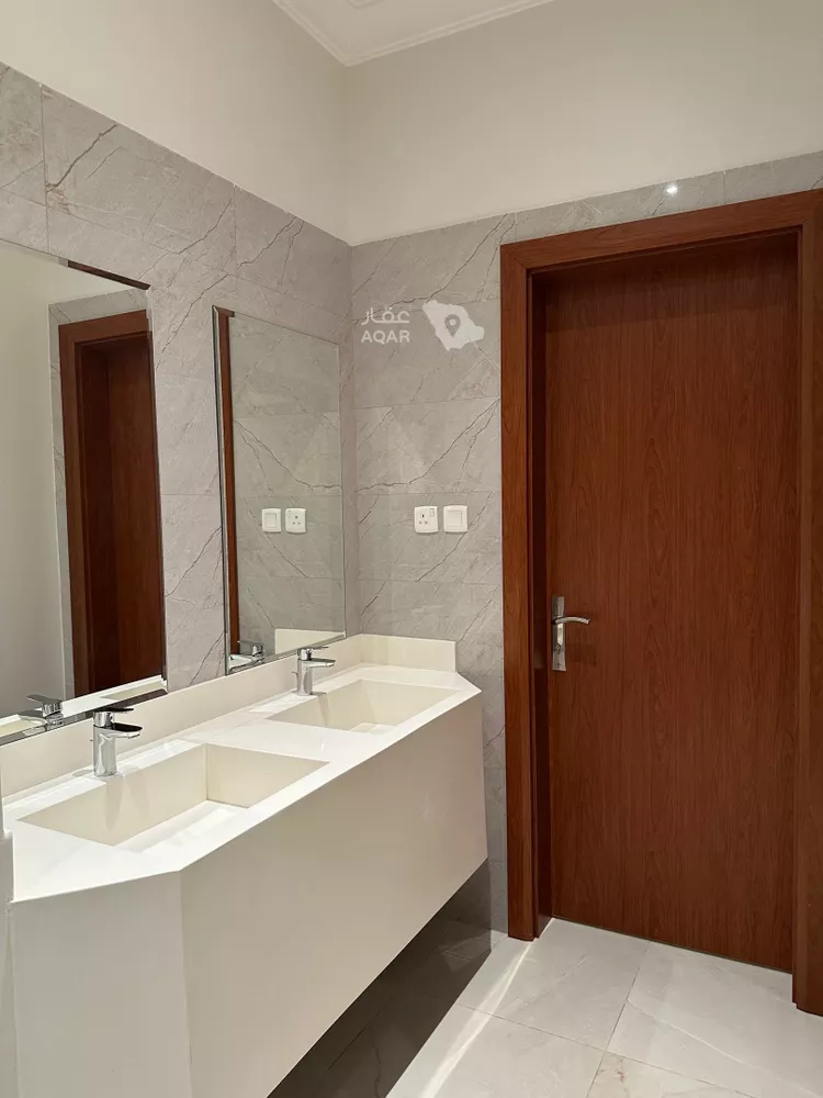 Floor for Rent in Riyadh King Abdullah صورة 5
