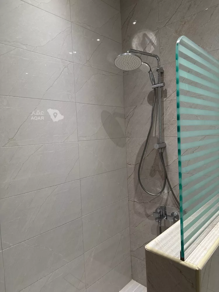 Floor for Rent in Riyadh King Abdullah 21