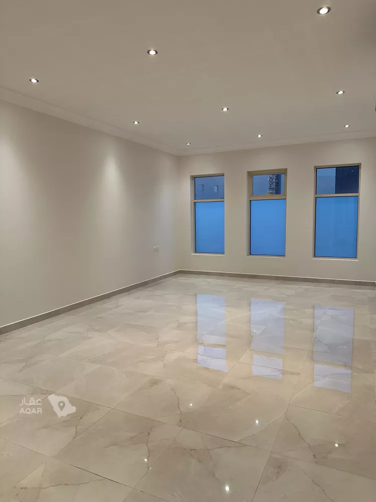 Floor for Rent in Riyadh King Abdullah 7