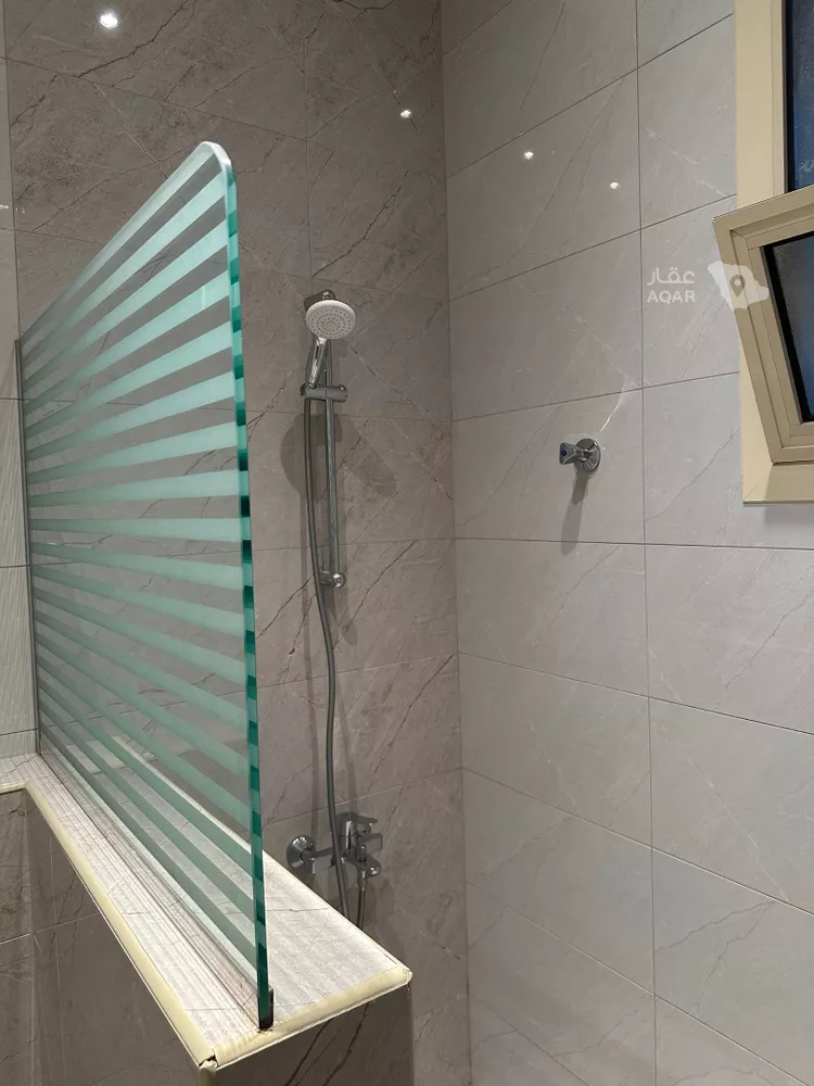 Floor for Rent in Riyadh King Abdullah 14