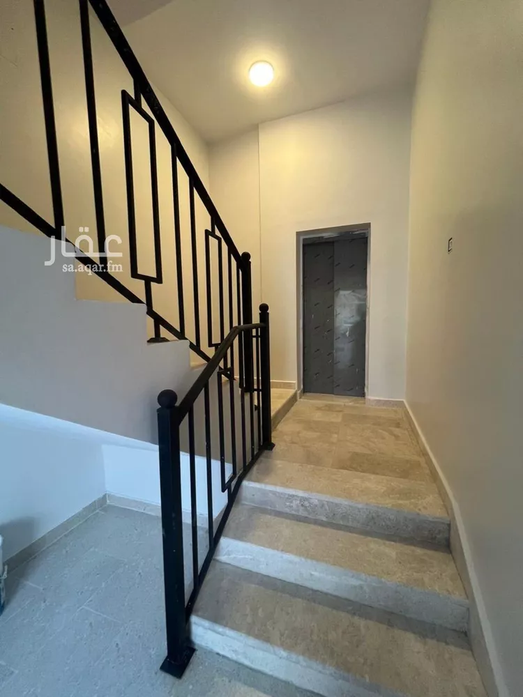 Floor for Sale in Riyadh Al Khaleej صورة 3