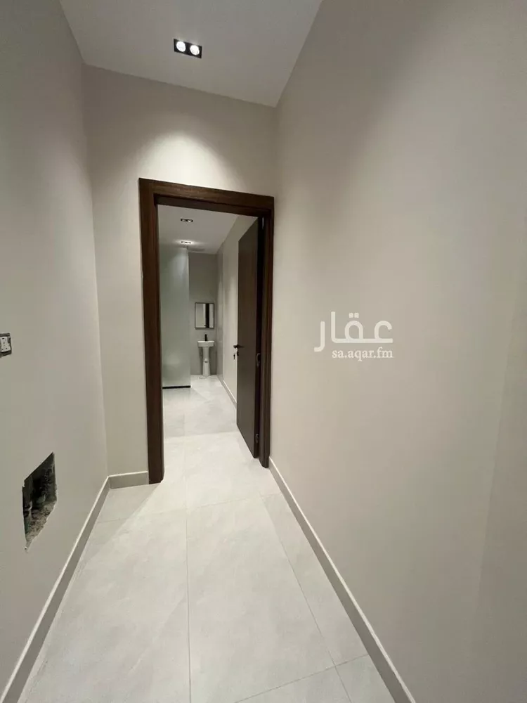 دور للبيع في شارع ثابت بن حزم, حي الخليج, مدينة الرياض, منطقة الرياض 11