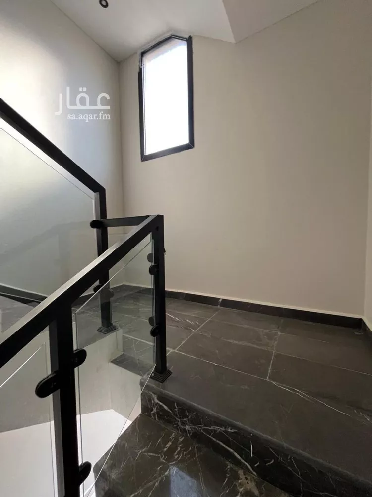Floor for Sale in Riyadh Ishbiliyah 8