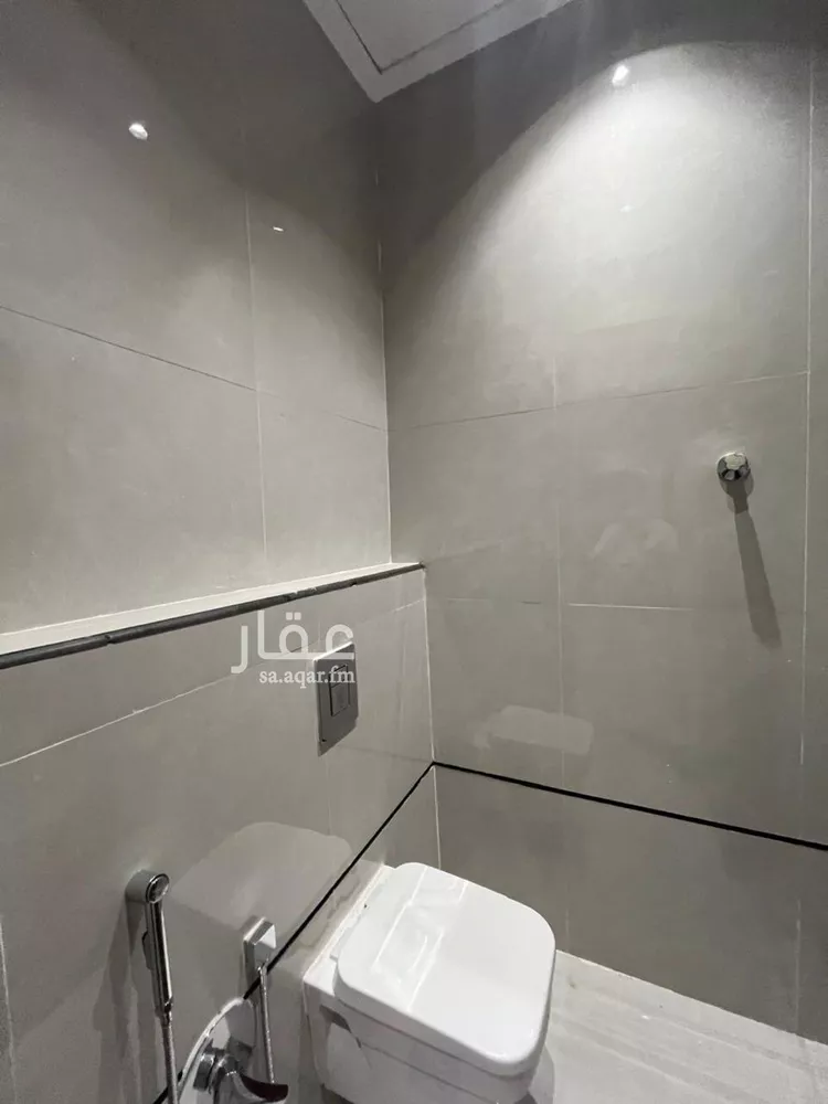 دور للبيع في شارع أدهم بن محرز, حي الملك فيصل, مدينة الرياض, منطقة الرياض صورة 5