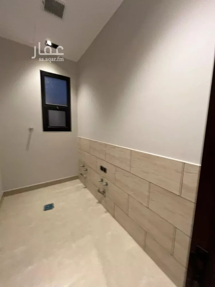 Floor for Sale in Riyadh Qurtubah 16