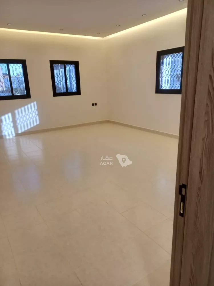 فيلا للبيع في شارع سكاكا, حي العليا, مدينة الرياض, منطقة الرياض 13