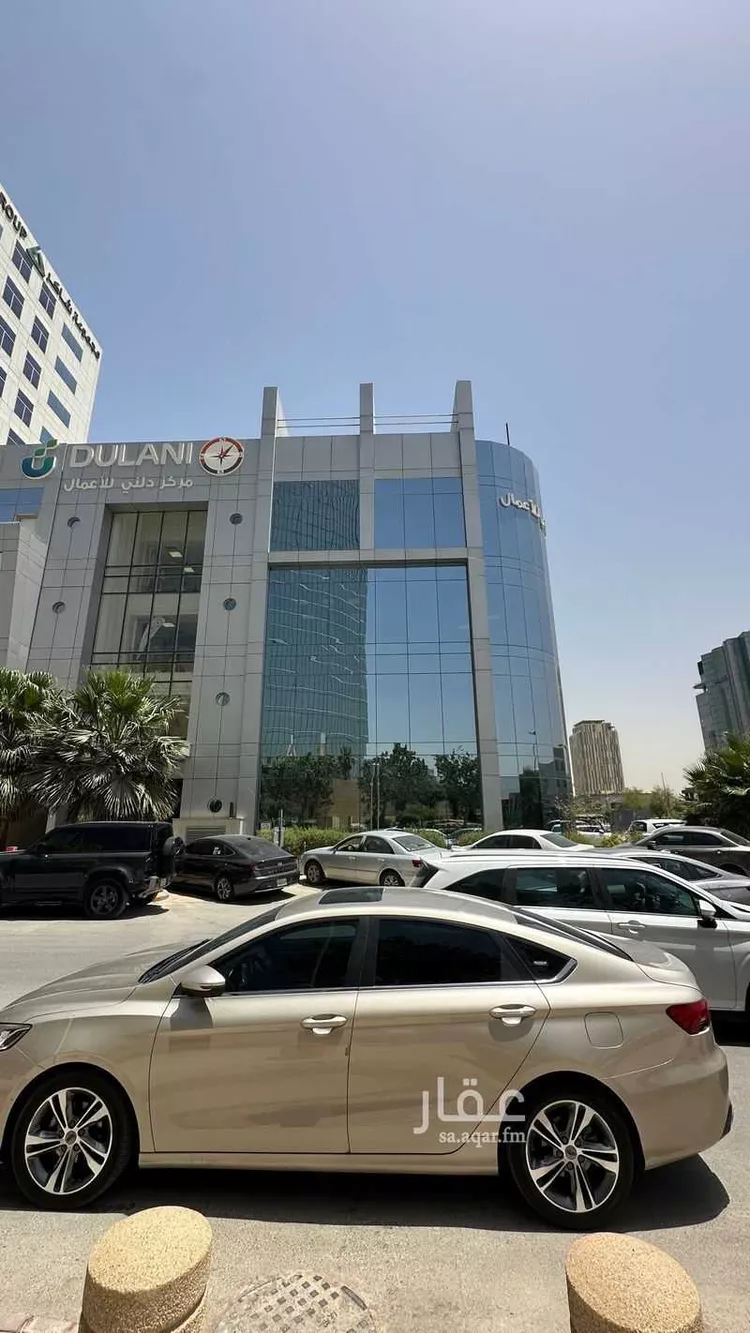 مكتب تجاري للإيجار في شارع طريق الملك فهد الفرعي, حي الصحافة, مدينة الرياض, منطقة الرياض 8