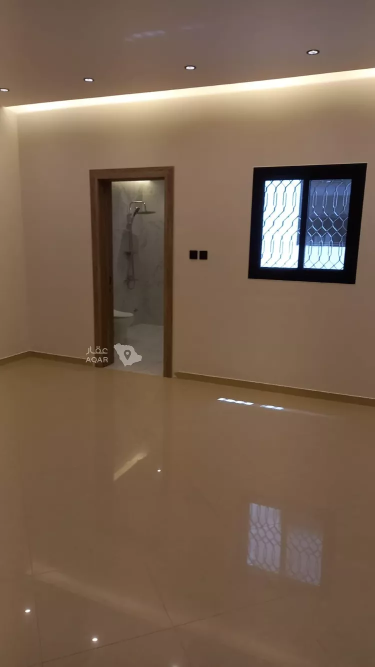 فيلا للبيع في شارع سكاكا, حي العليا, مدينة الرياض, منطقة الرياض 5