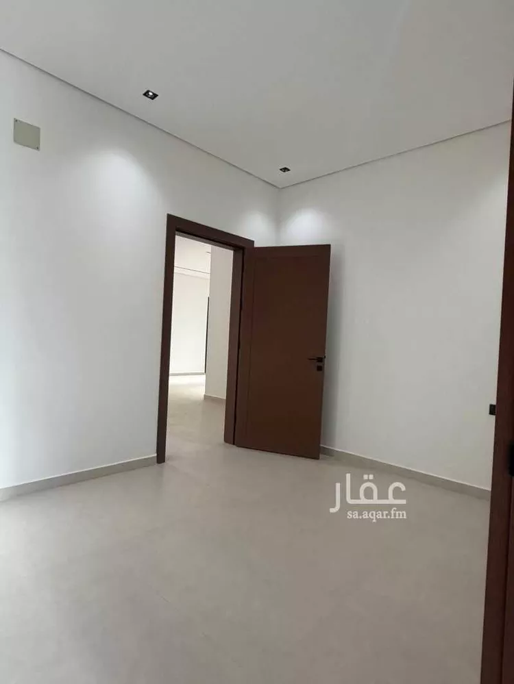 Floor for Sale in Riyadh Al Hazm