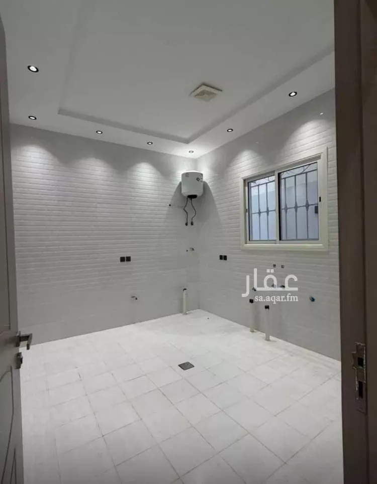 دور للبيع في شارع حسن مشاط, حي عكاظ, مدينة الرياض, منطقة الرياض 7