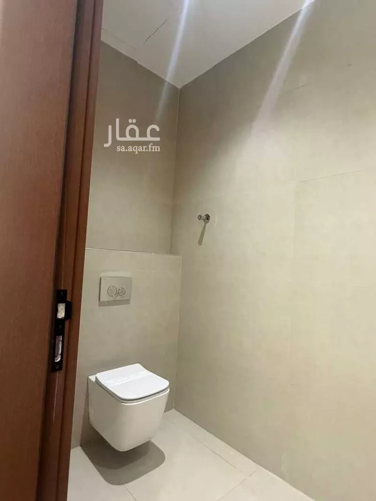 دور للبيع في شارع المجاز, حي الحزم, مدينة الرياض, منطقة الرياض صورة 5