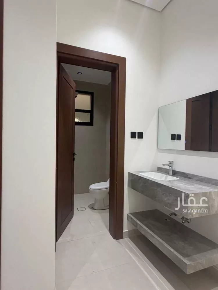 دور للبيع في شارع المجاز, حي الحزم, مدينة الرياض, منطقة الرياض 8