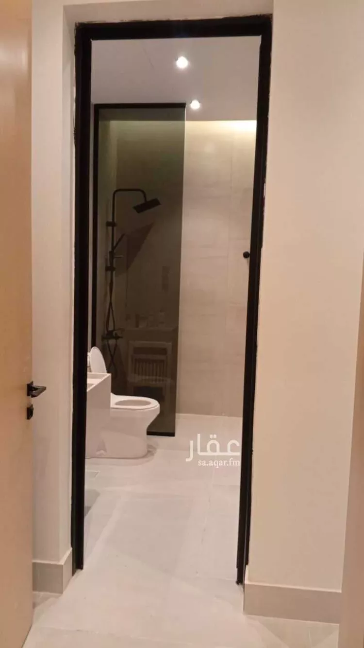 Floor for Rent in Riyadh Al Arid 7