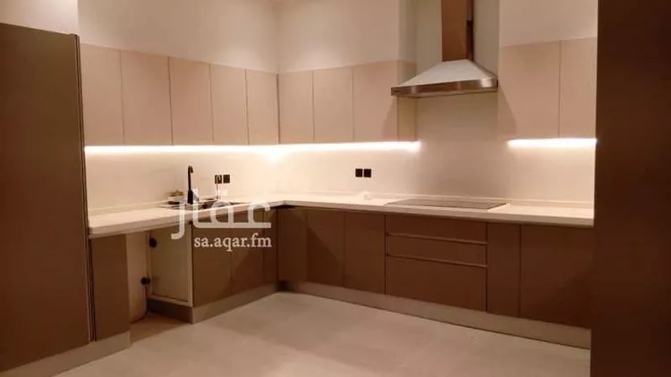 Floor for Rent in Riyadh Al Arid 8