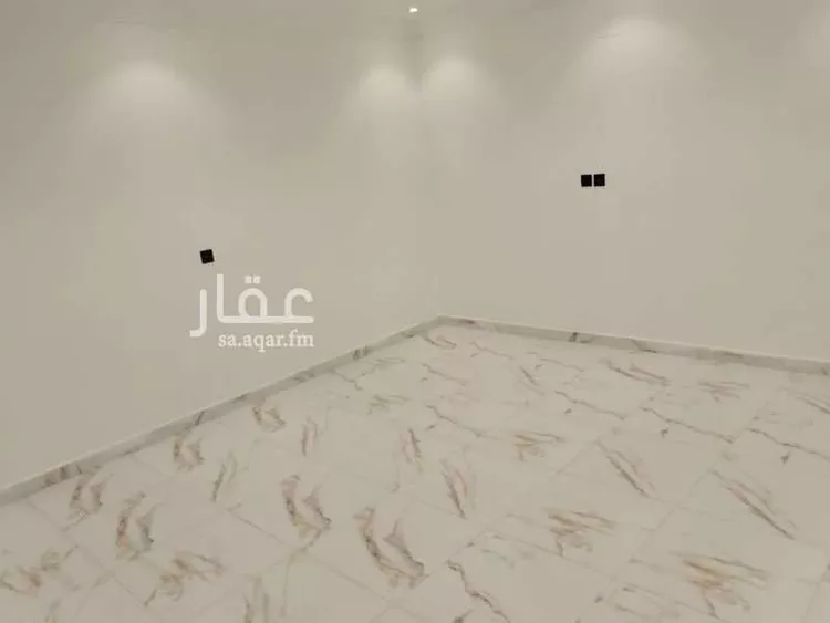 شقة للإيجار في شارع الأمير سعد بن سعود بن فيصل, حي المعذر الشمالي, مدينة الرياض, منطقة الرياض صورة 4