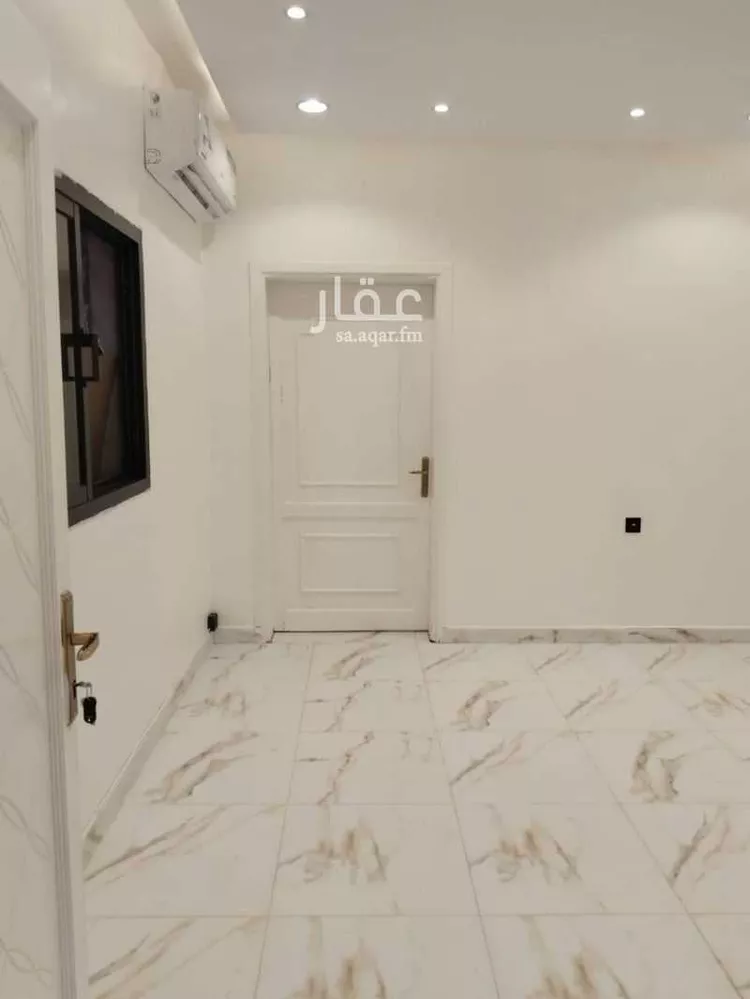 شقة للإيجار في شارع الأمير سعد بن سعود بن فيصل, حي المعذر الشمالي, مدينة الرياض, منطقة الرياض صورة 3