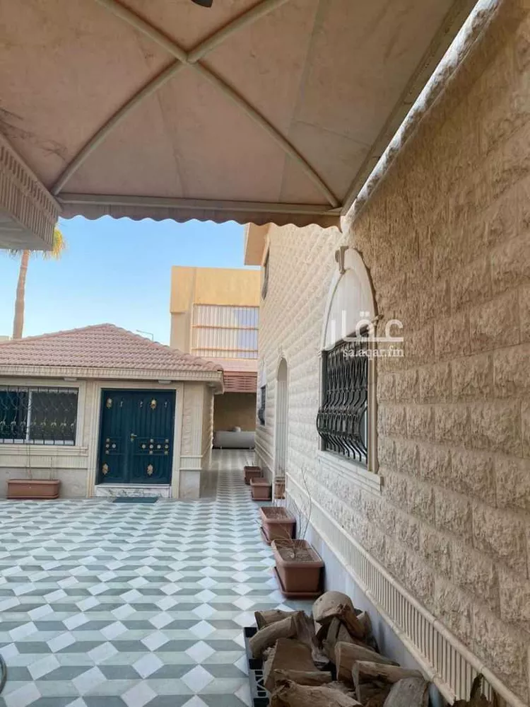 فيلا للبيع في شارع المحنا, حي الملك فيصل, مدينة الرياض, منطقة الرياض 12