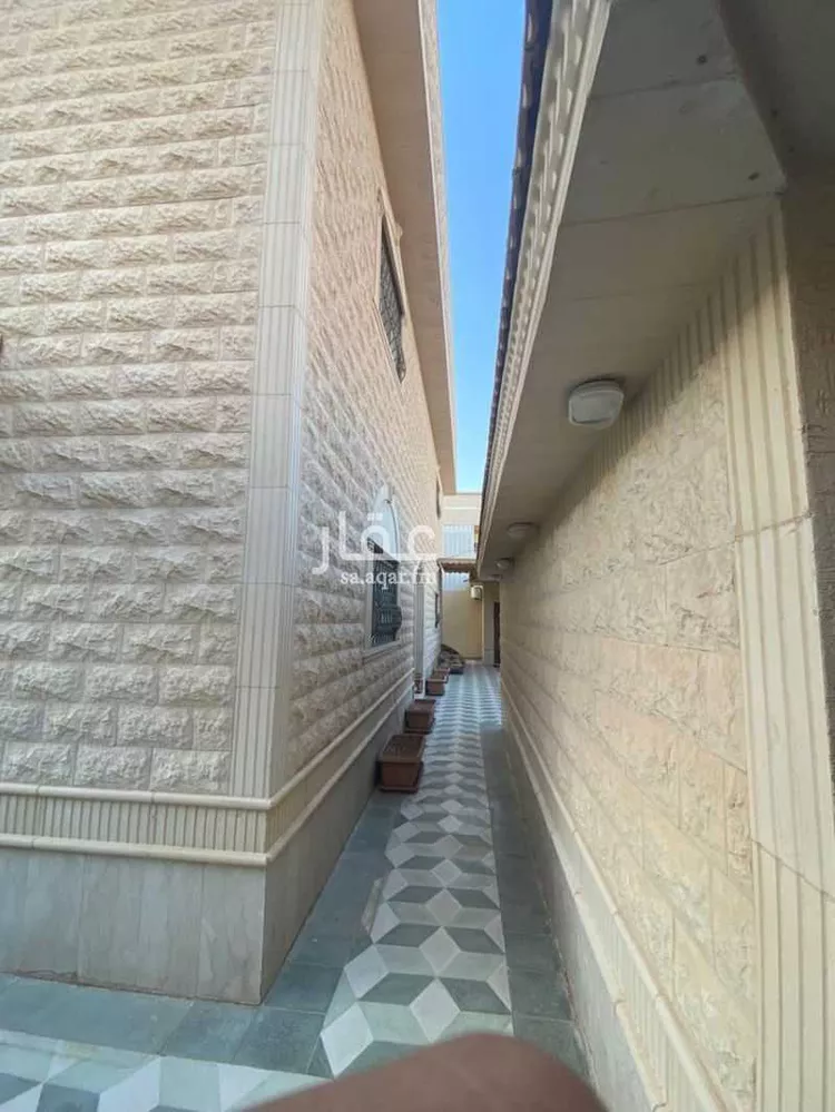 فيلا للبيع في شارع المحنا, حي الملك فيصل, مدينة الرياض, منطقة الرياض 10