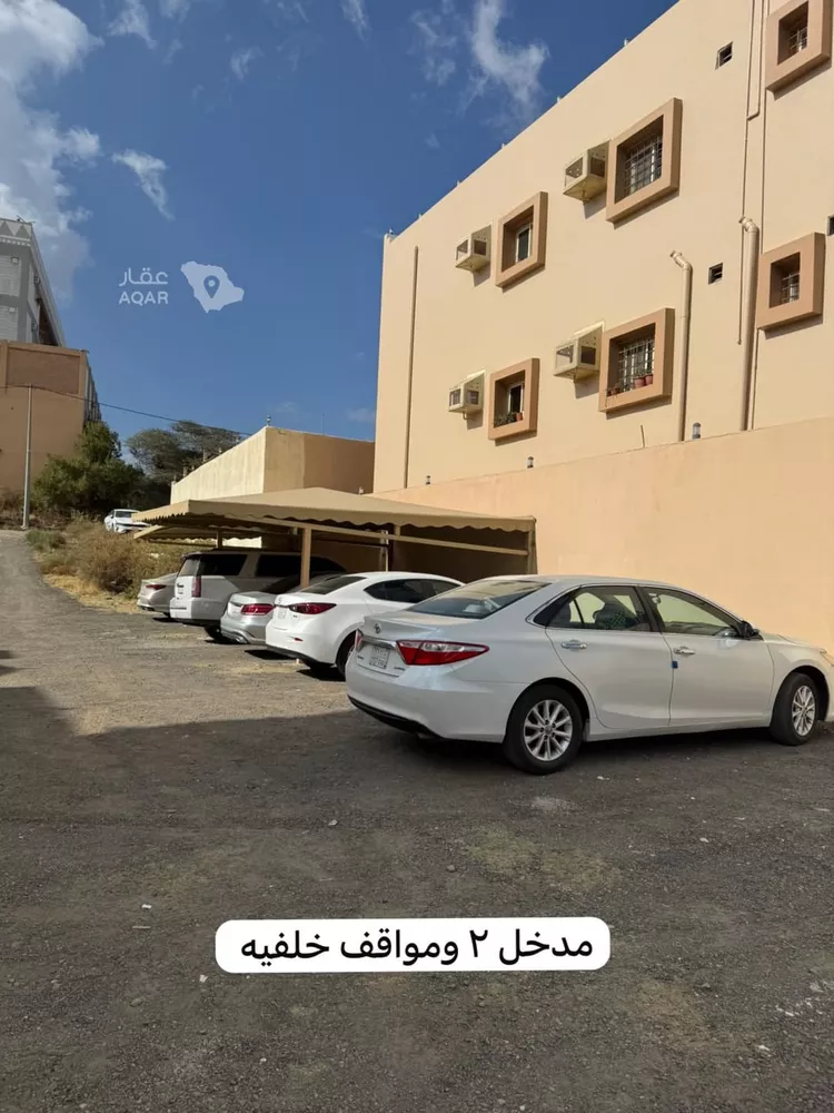 دور للإيجار في شارع معالي الشيخ سعود السديري, حي الحسام, مدينة الباحة, منطقة الباحة 3