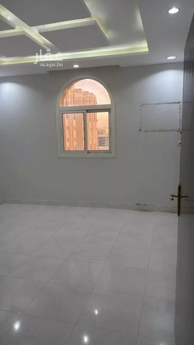 شقة للإيجار في شارع طريق الملك فهد, حي المصيف, مدينة الباحة, منطقة الباحة