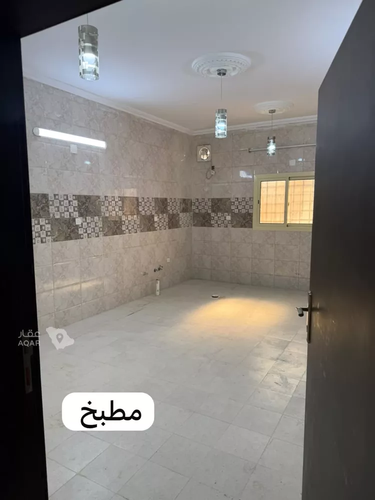 دور للإيجار في شارع معالي الشيخ سعود السديري, حي الحسام, مدينة الباحة, منطقة الباحة 11