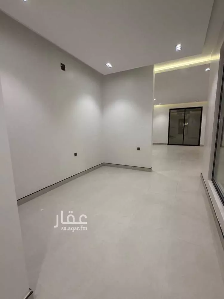 فيلا للبيع في شارع أبي الحسن علي الجرجاني4, حي الرمال, مدينة الرياض, منطقة الرياض صورة 2