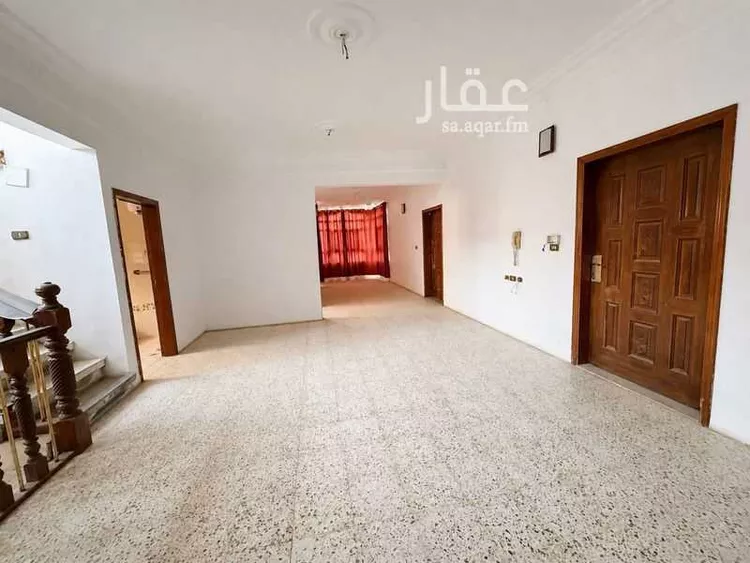 فيلا للبيع في شارع ربيعة بن خويلد, حي ظهرة البديعة, مدينة الرياض, منطقة الرياض 7
